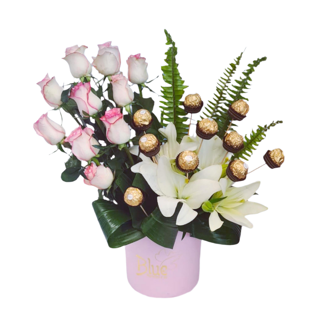 Rosavelle Luxe Box luxury flowers DELIVERY TO Cairo AND Egypt