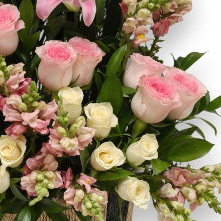 Rosé Royale luxury flowers DELIVERY TO Cairo AND Egypt