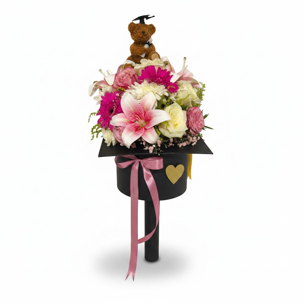 The Grand Encore Hand Bouquet luxury flowers DELIVERY TO Cairo AND Egypt