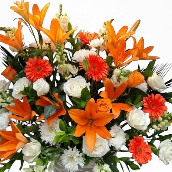 Amber Radiance Bloom Flowers bouquet luxury flowers DELIVERY TO Cairo AND Egypt