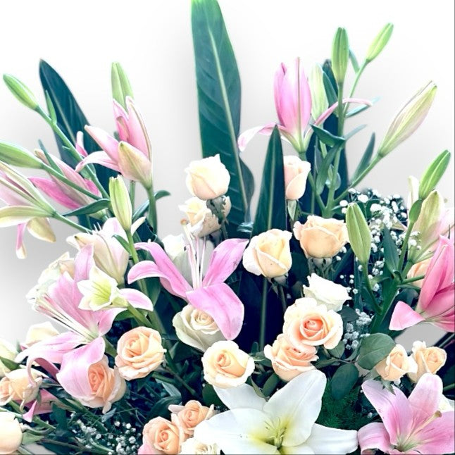 Peachy Promises Vase luxury flowers DELIVERY TO Cairo AND Egypt
