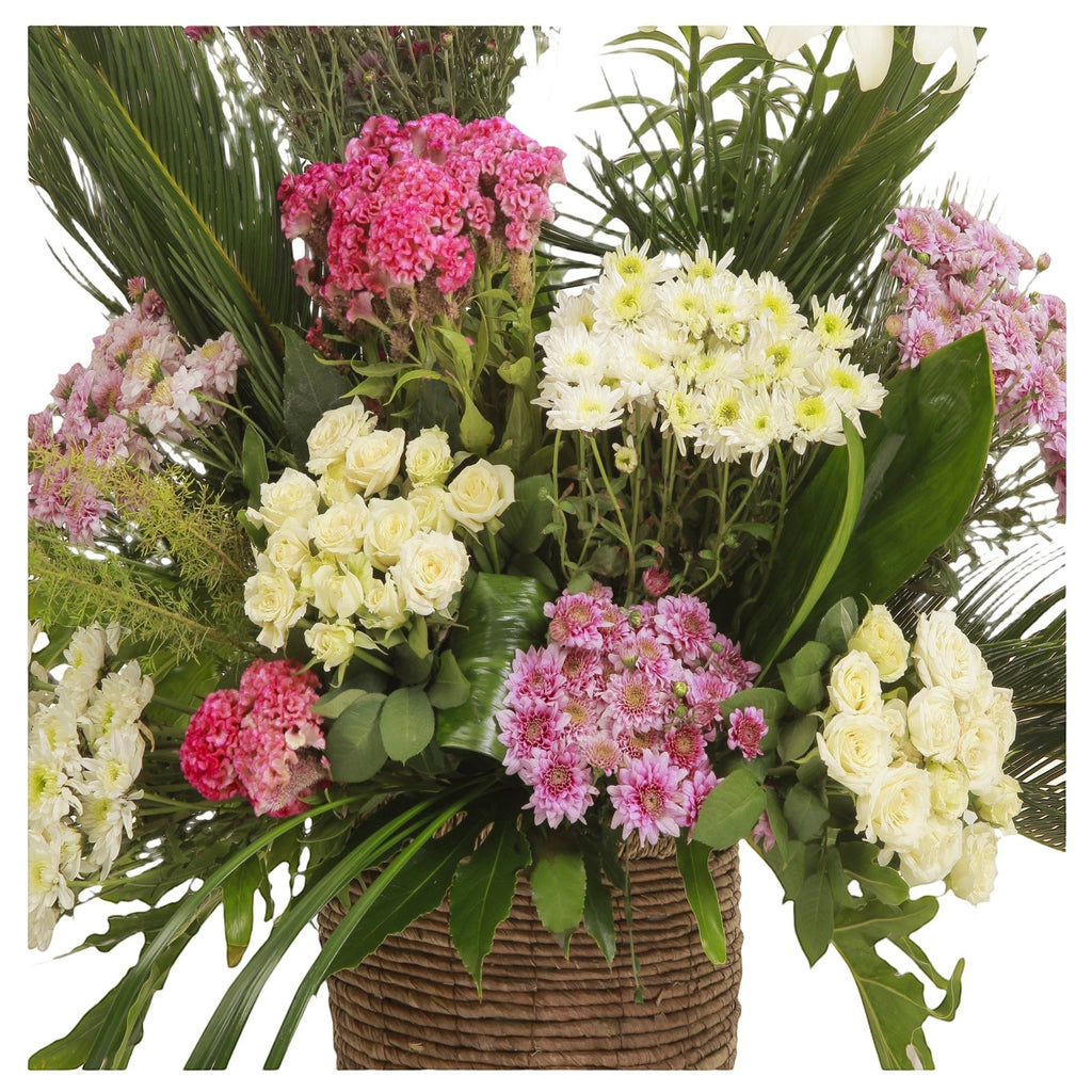Splendid Pink basket Flowers bouquet luxury flowers DELIVERY TO Cairo AND Egypt
