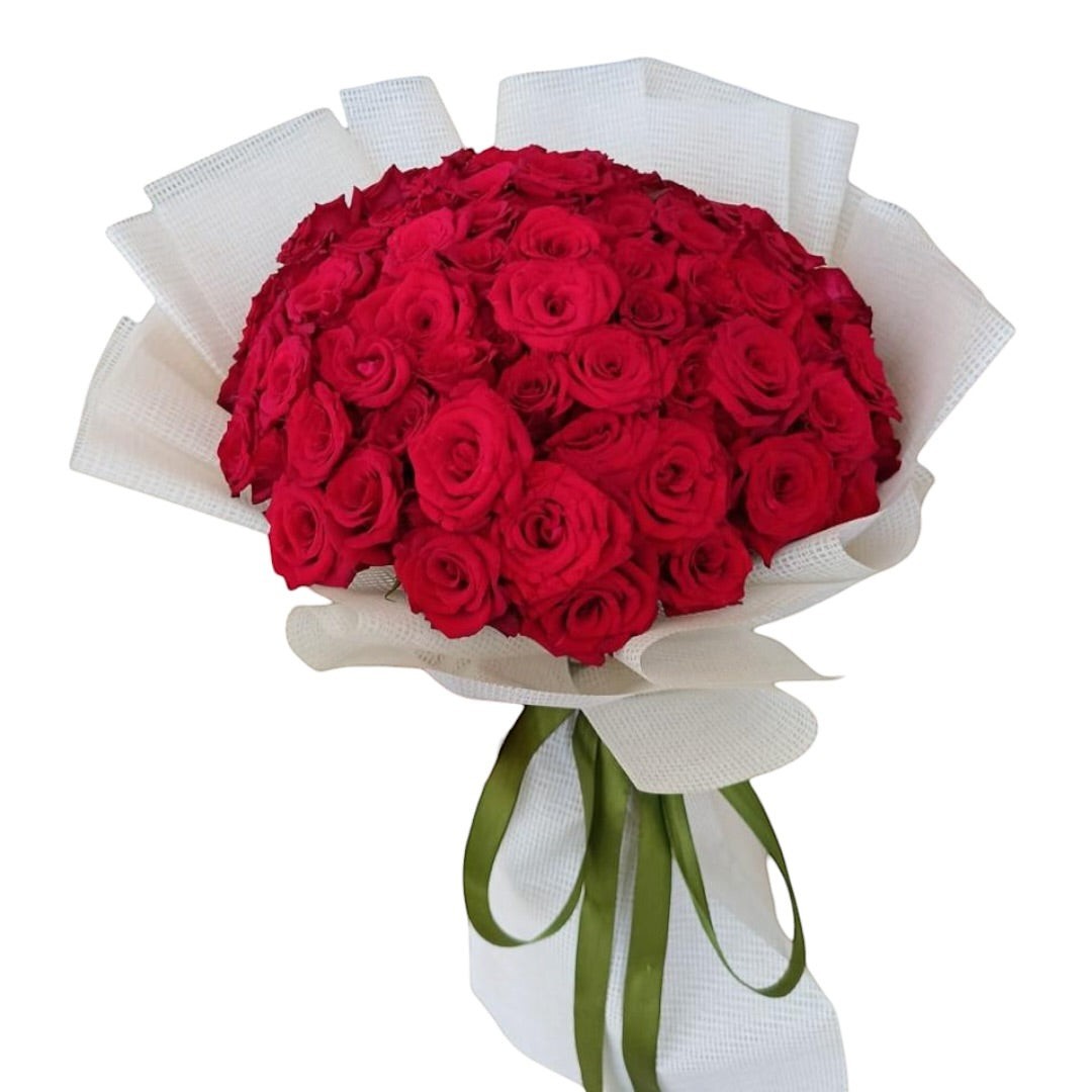Make It Unforgettable – Roses Special Hand Bouquet luxury flowers DELIVERY TO Cairo AND Egypt