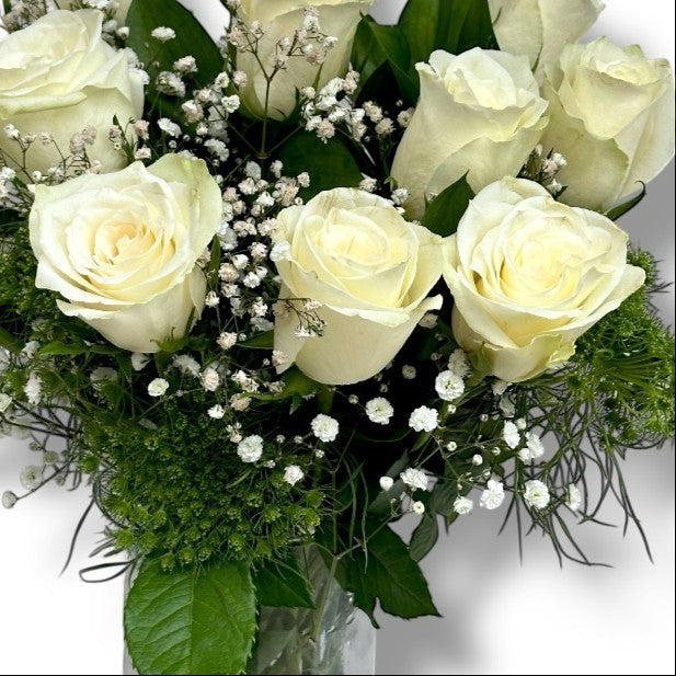 Ivory Elegance luxury flowers DELIVERY TO Cairo AND Egypt